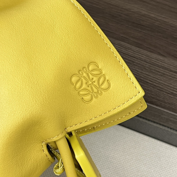 Lowee Flamenco clutch- 24.5*30*10.5cm