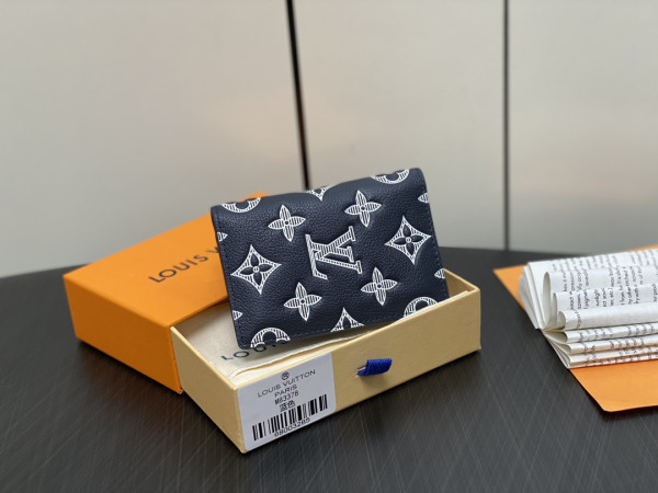 l0*is V*t0n pocket organizer-8*11.1*1 cm