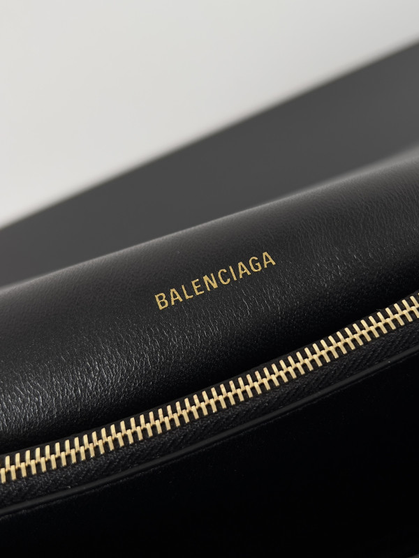 Ba*len*cia*ga hourglass bag-31*19.8*6.9cm