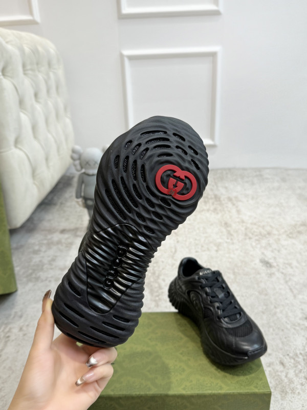 G*u*i ripple sneaker