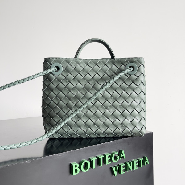 bo*te*ga Ve*ne*ta small andiamo-25*22*10.5cm
