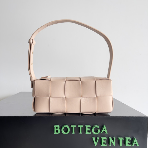 bo*te*ga Ve*ne*ta brick cassette-24*20*10cm