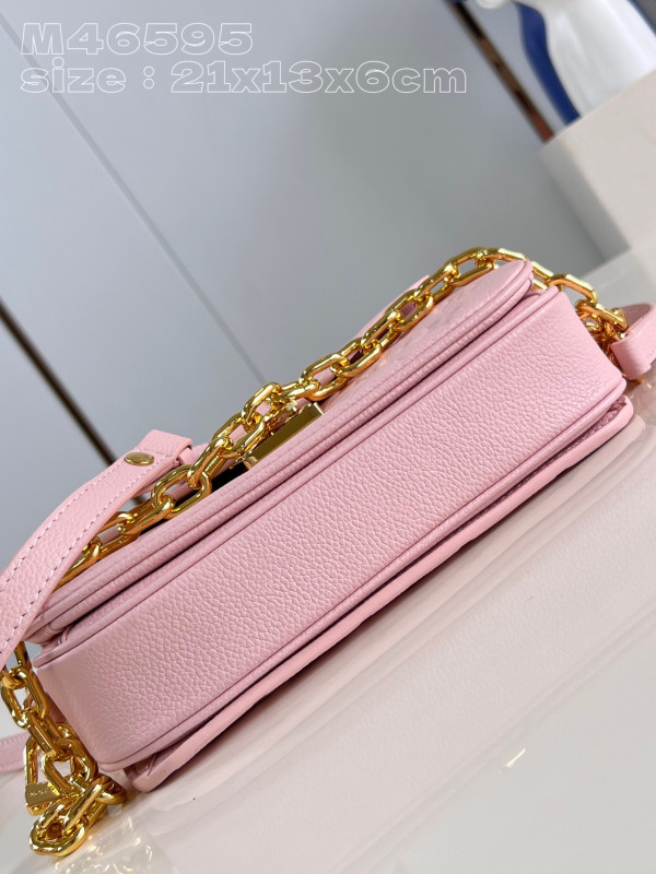 l0*is V*t0n pochette metis east west