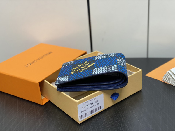 l0*is V*t0n multiple wallet-11.5*9*1.5cm