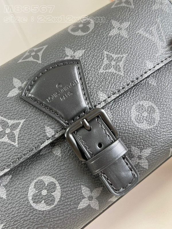 l0*is V*t0n montsouris wearable wallet