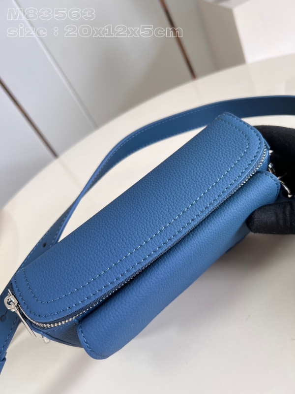 l0*is V*t0n pilot wearable wallet-20*12*5.5cm