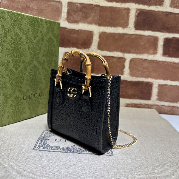 g*u*i diana S*per mini bag-12*12.5*6cm