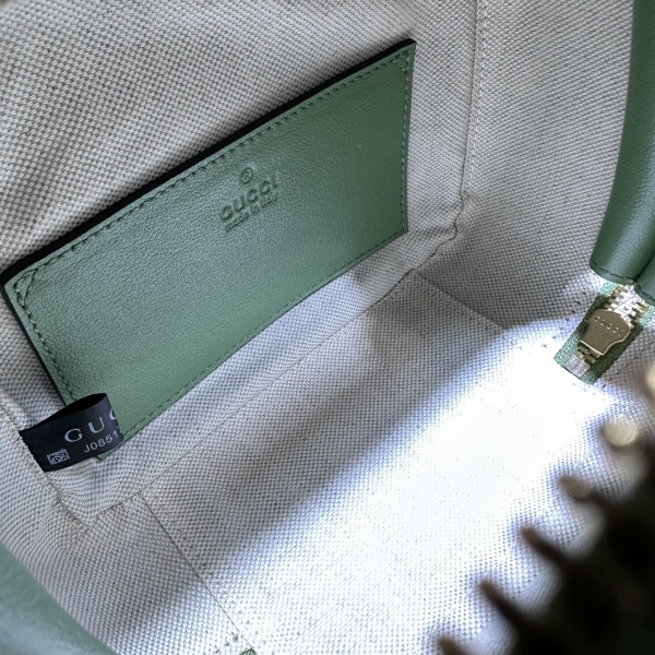 G*u*i blondie top handle bag