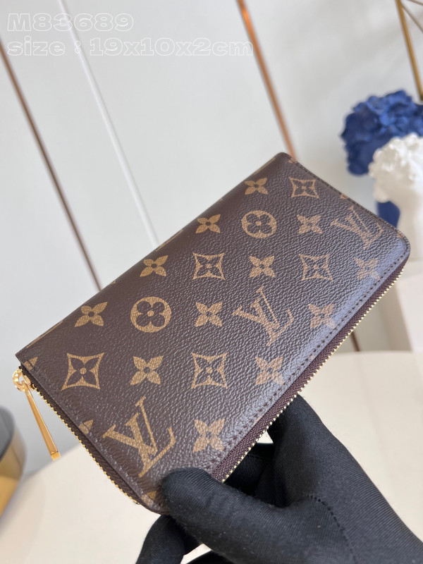 l0*is V*t0n zippy wallet-10*20*2 cm
