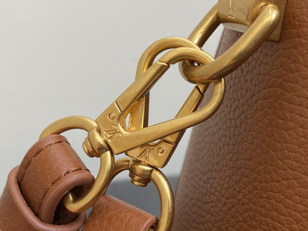 l0*is V*t0n soft twist-27*19*9cm