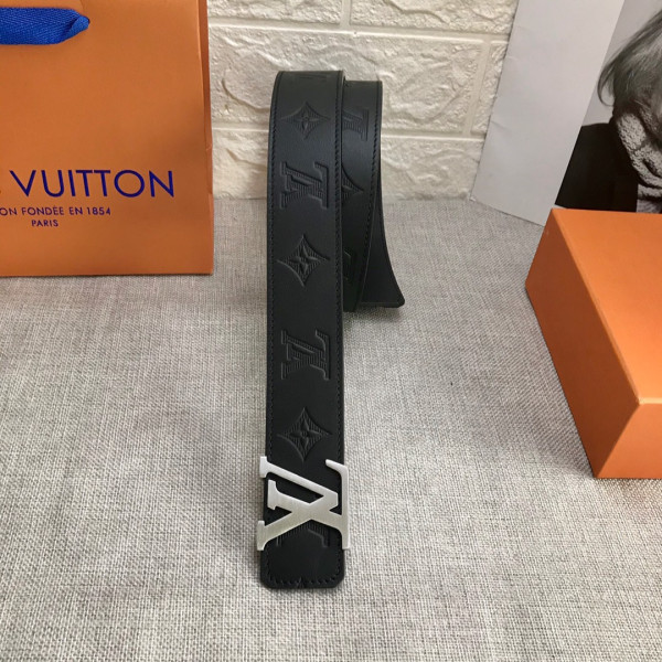 l0*is V*t0n belt