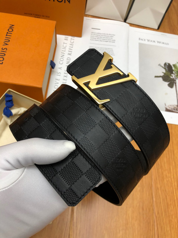 l0*is V*t0n belt