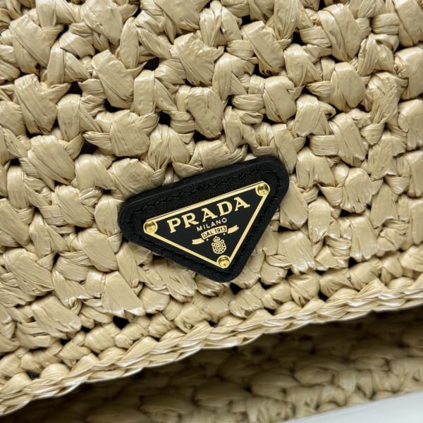 Pra*a crochet shoulder bag