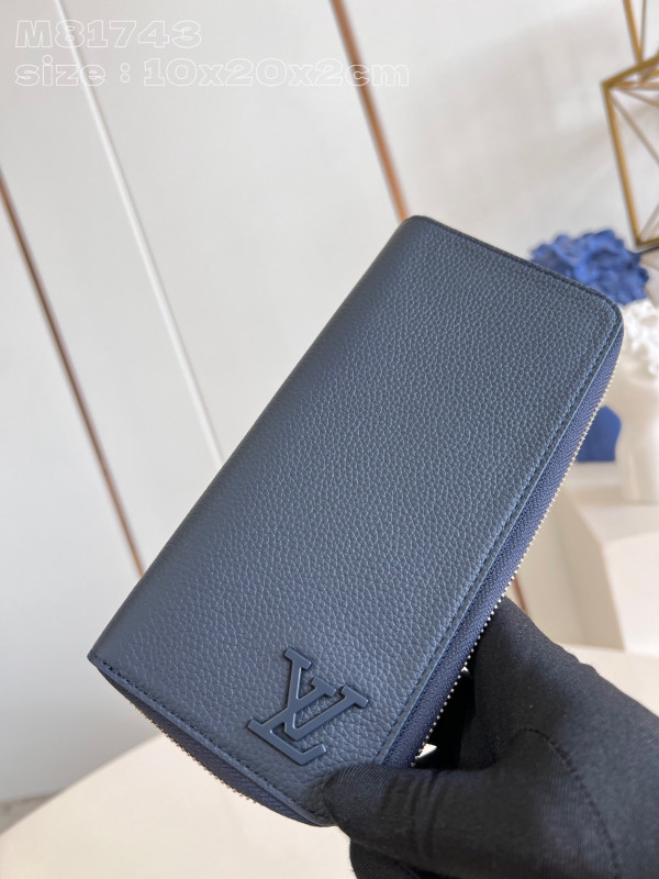 l0*is V*t0n zippy wallet-10*20*2 cm