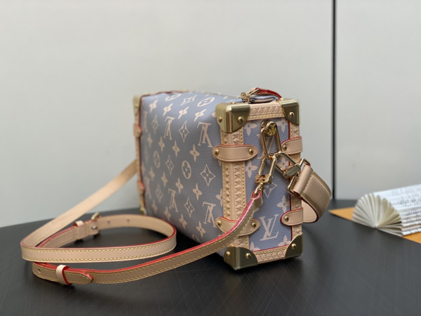 l0*is V*t0n side trunk pm-18*12.5*8cm