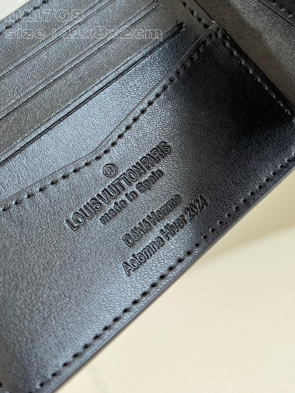 l0*is V*t0n slender wallet-11*8.5*2cm