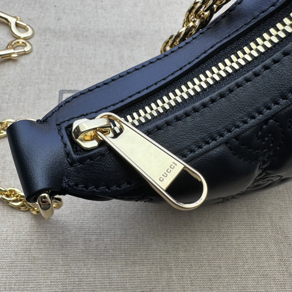 G*u*i gg matelassé mini shoulder bag