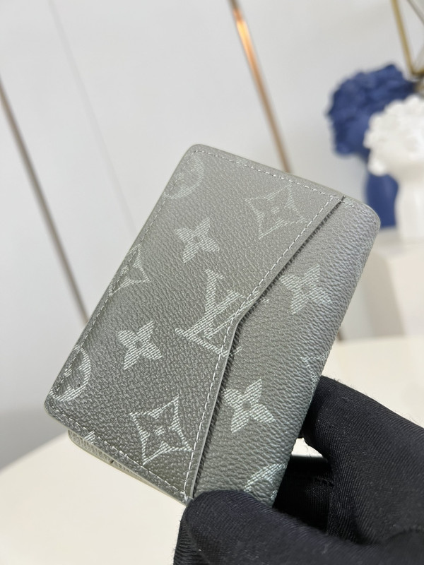 l0*is V*t0n pocket organizer-7.5*11.1*1 cm