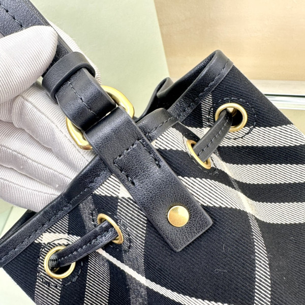 B**rry mini check drawstring pouch​