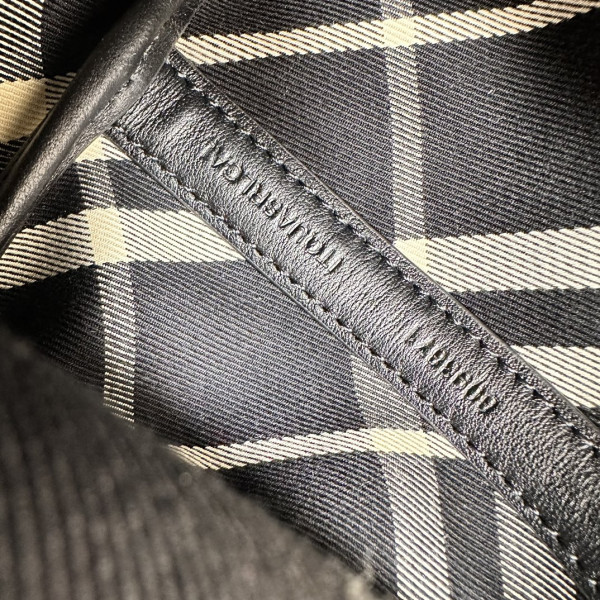 B**rry mini check drawstring pouch​