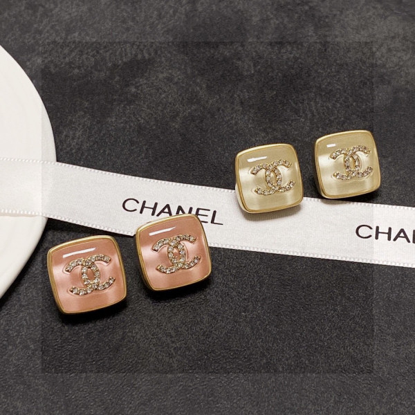 CL EARRINGS