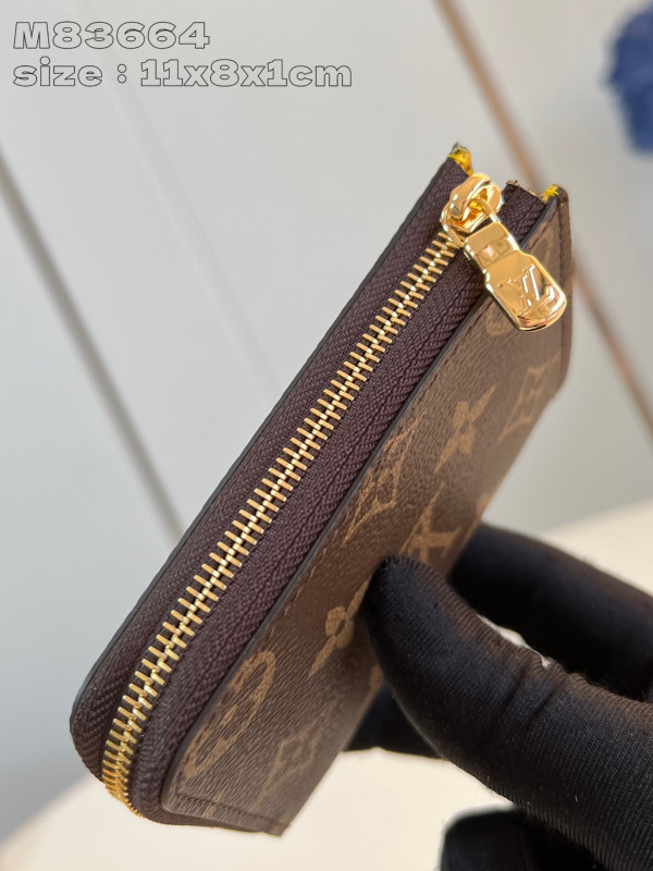 l0*is V*t0n noa compact wallet-11*8.5*1.5cm