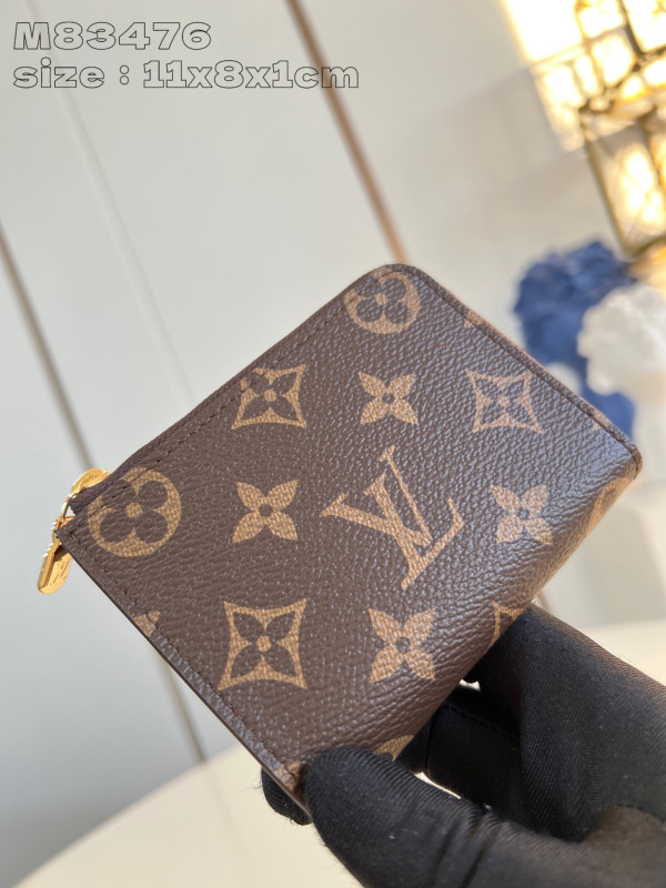 l0*is V*t0n noa compact wallet-11*8.5*1.5cm