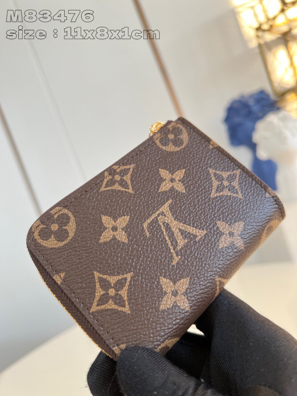 l0*is V*t0n noa compact wallet-11*8.5*1.5cm