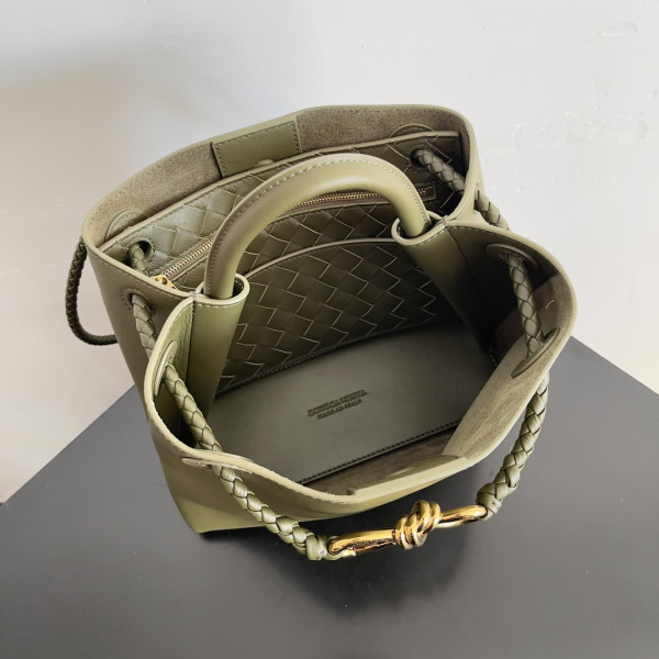 bo*te*ga Ve*ne*ta small andiamo-25*22*10.5cm