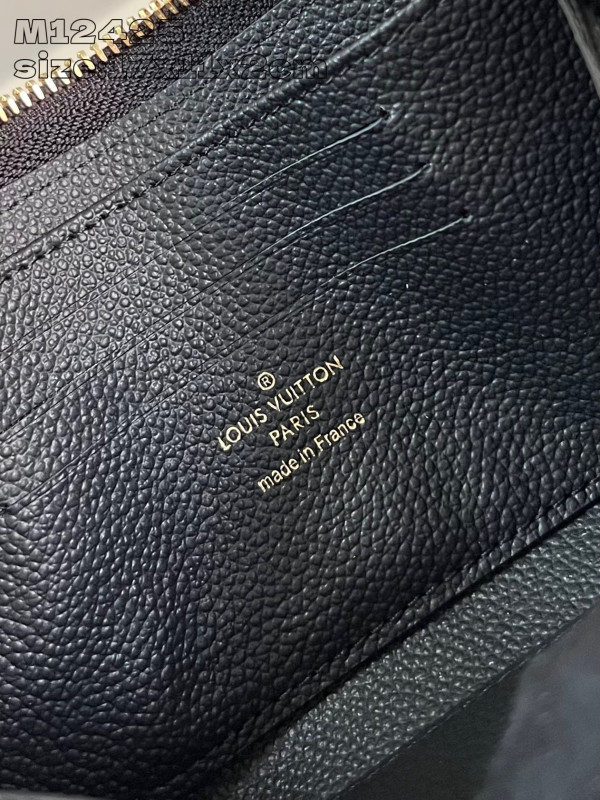 l0*is V*t0n margot wallet