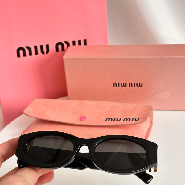 M*um*u sunglasses