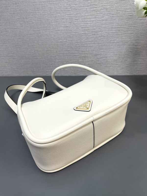 Pra*a darling leather handbag