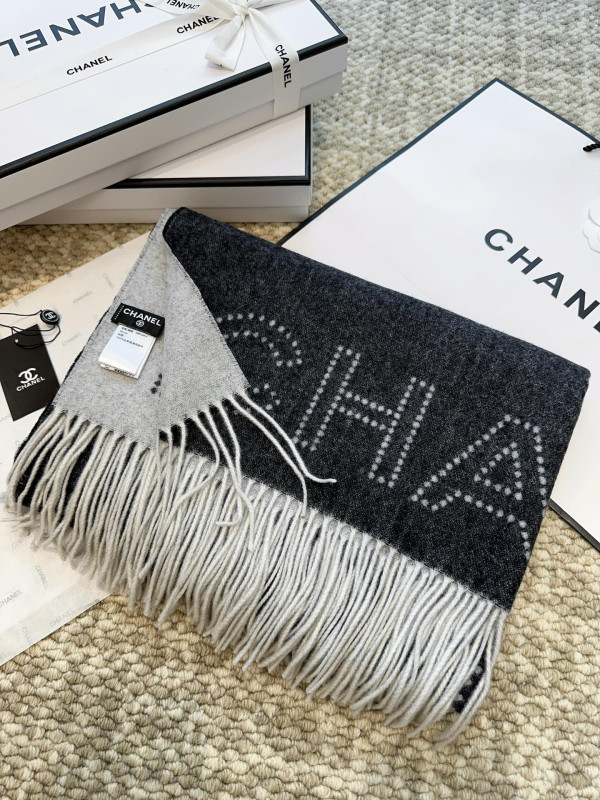 CL Scarf