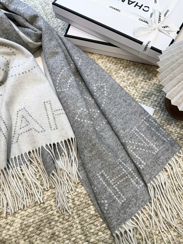 CL Scarf