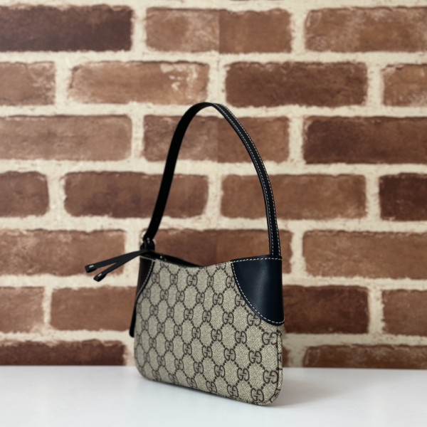 g*u*i gg emblem S*per mini shoulder bag-18*10*3cm