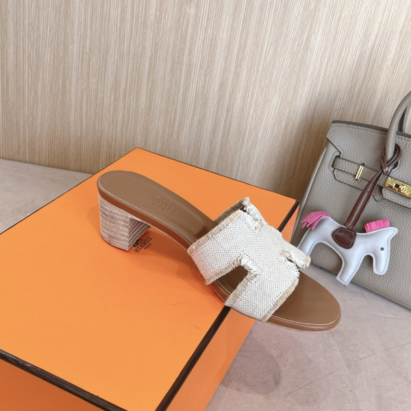 H**mes sandal