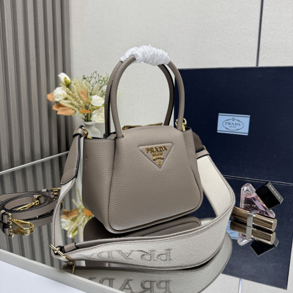 Pra*a leather mini handbag-18*19.5*9cm