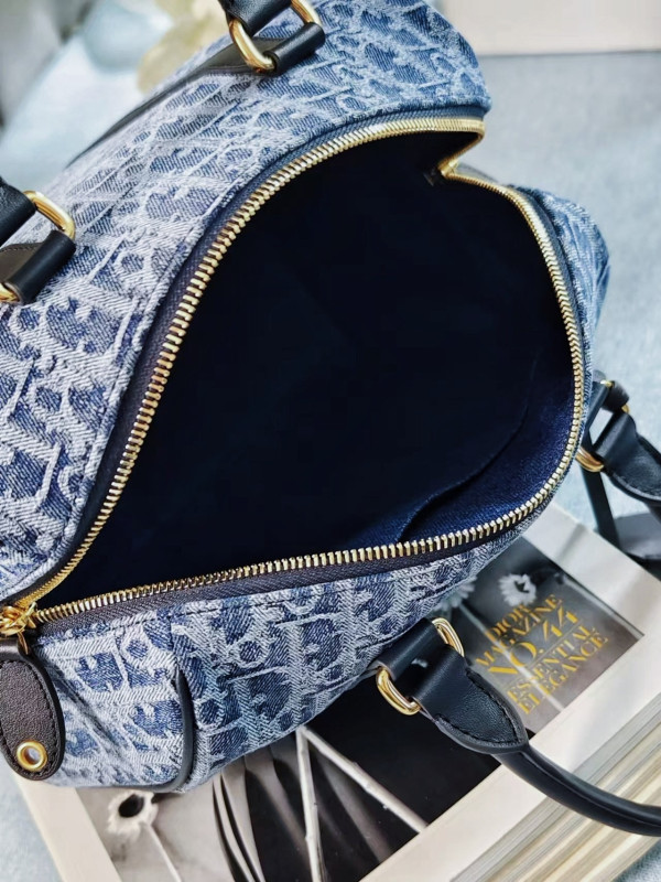 Diro Groove 25 bag
