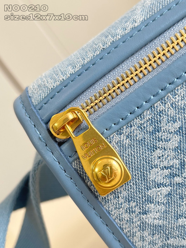 l0*is V*t0n bosphore wearable wallet