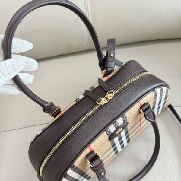 B**rry highlands bowling bag​ - 33.5*12.5*17cm