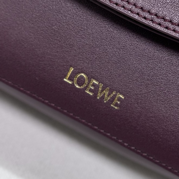 L0ew* medium ola bag in smooth calfskin - 26*18*13cm