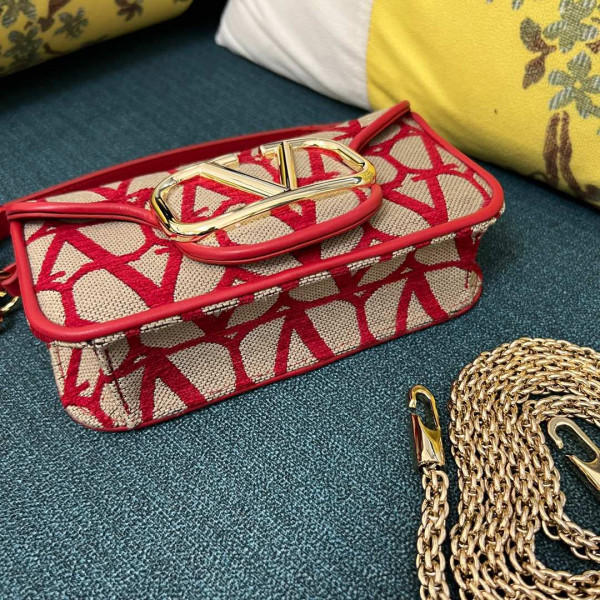 VALENTINO LOCÒ SMALL SHOULDER BAG