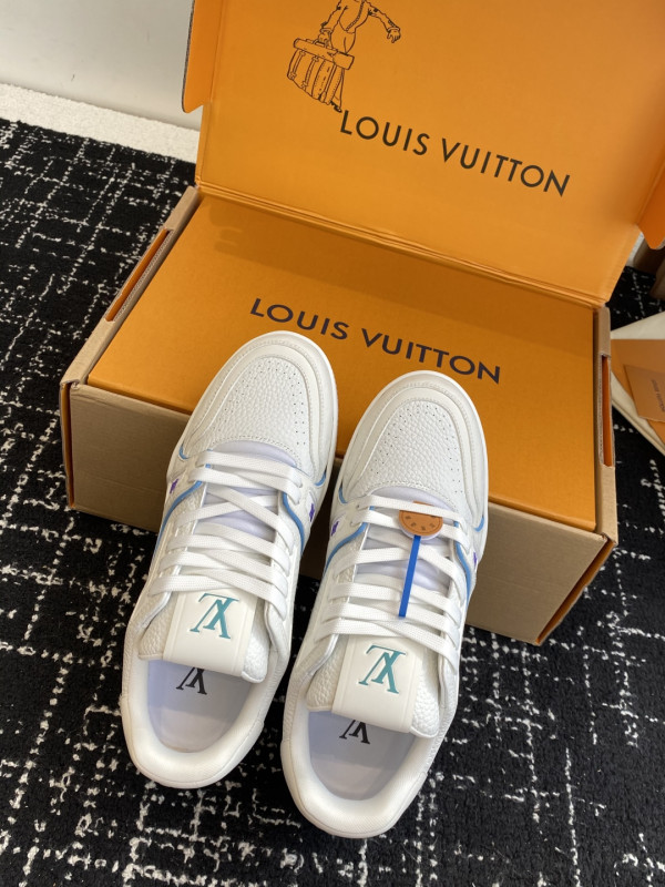 l0*is V*t0n 25ss trainer sneaker