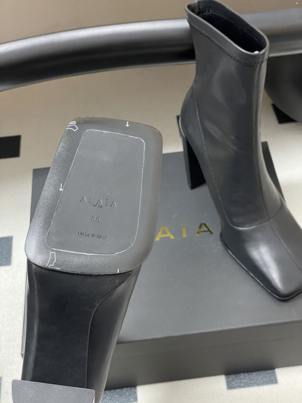 ALAIA BOOTS-10CM