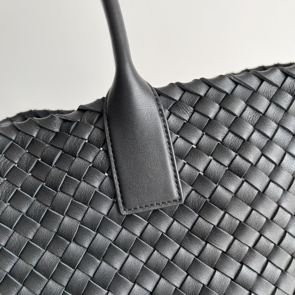 bo*te*ga Ve*ne*ta large cabat-51*18*28cm