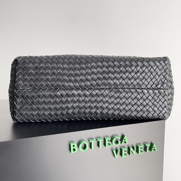 bo*te*ga Ve*ne*ta large cabat-51*18*28cm