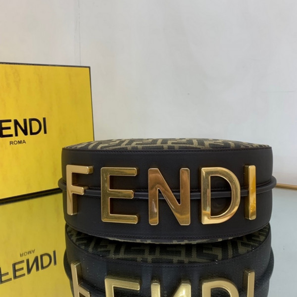 F**di F**digraphy small