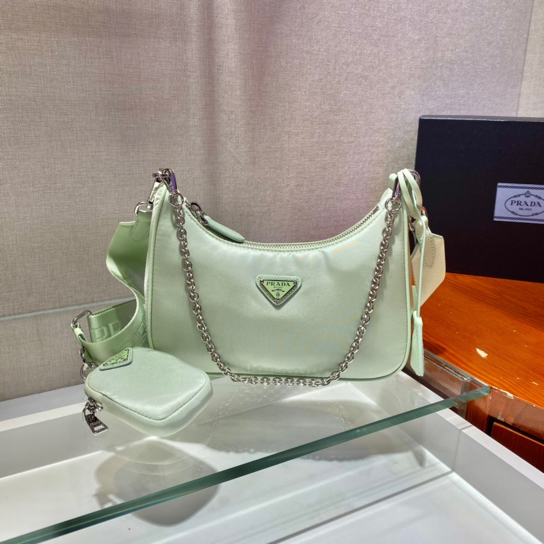 Pra*a re-edition 2005 nylon shoulder bag