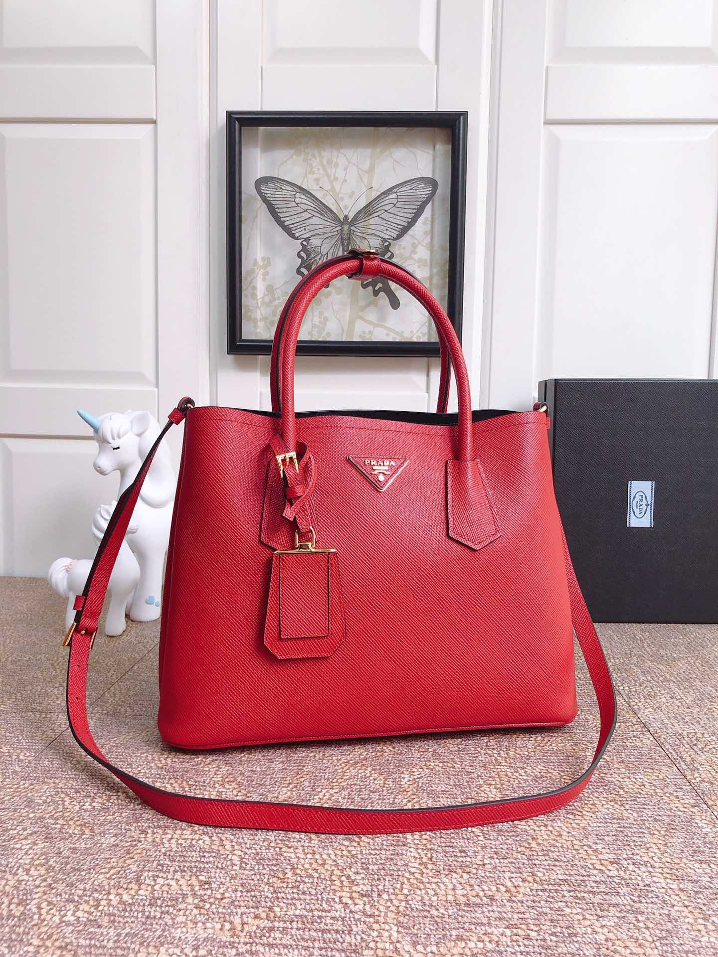 Pra*a double bag
