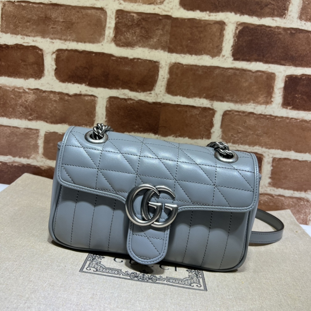 G*u*i gg marmont 22cm